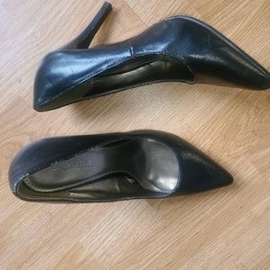 Women's shoes
